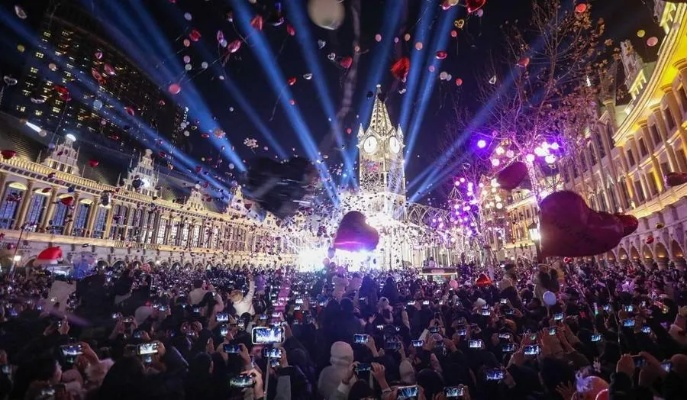 2024年欢乐耍大牌盛宴：开启你的狂欢派对之旅，体验无与伦比的娱乐盛事！