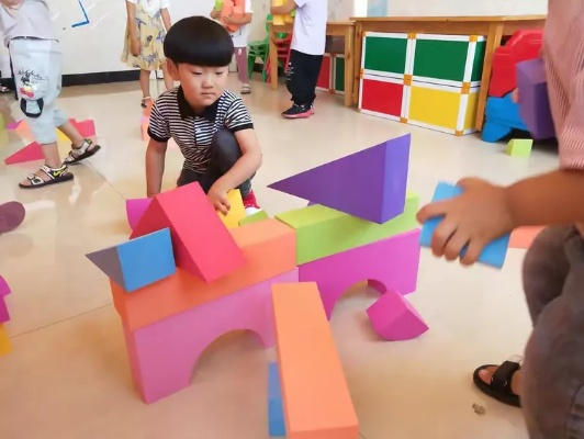 如何开心搭建类似游戏？探索创意搭建游戏乐趣，让你的创造力大放异彩！