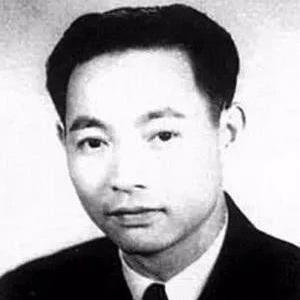 (梁羽生35部小说简介)梁羽生35部小说排名大揭秘：史上最畅销作品排行榜