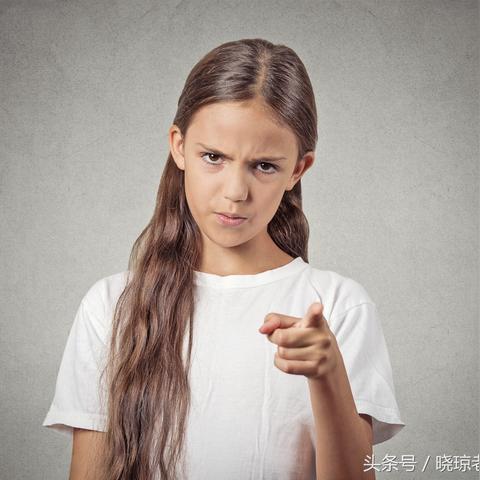 (狗狗逆反怎么办)狗犬反击最狠的三个绝招，让你不得不重新审视它们的力量！