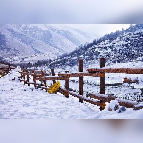 (川西滑雪场)川西冰雪旅游:冰雪玩乐,热门景点火热升温