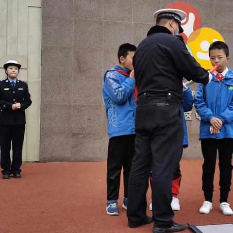 体验狂热暴力摩托车模拟驾驶的刺激快感，挑战极限速度与危险动作