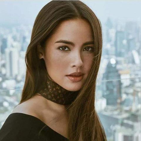 探索并体验骑马走来走去捡东西这一创新游戏玩法:如何将儿时的乐趣转化为现代休闲娱乐方式