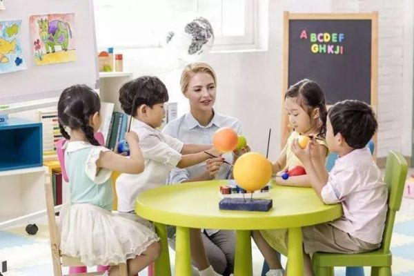 探秘班班幼儿园4穿墙飞行版:儿童教育新趋势与创新科技的完美融合