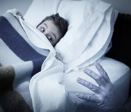 (女人梦魇征兆)女性梦魇:家里不干净的秘密关系揭示 (女人梦魇征兆)女性梦魇:家里不干净的秘密关系揭示