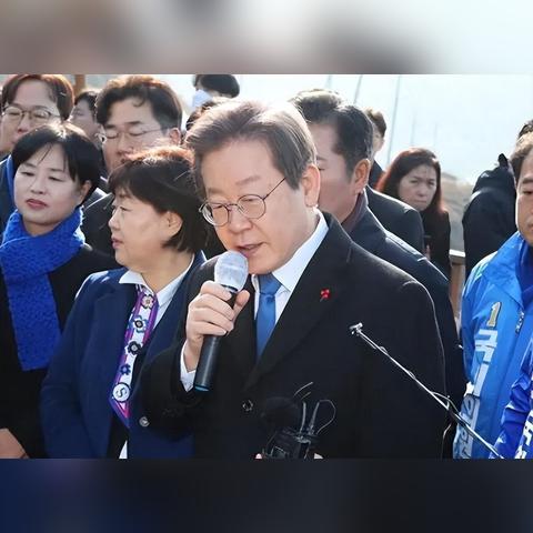 专业深度解析：通过'利刃突袭'单职业设定，探索电子竞技游戏行业的市场趋势和商业模式